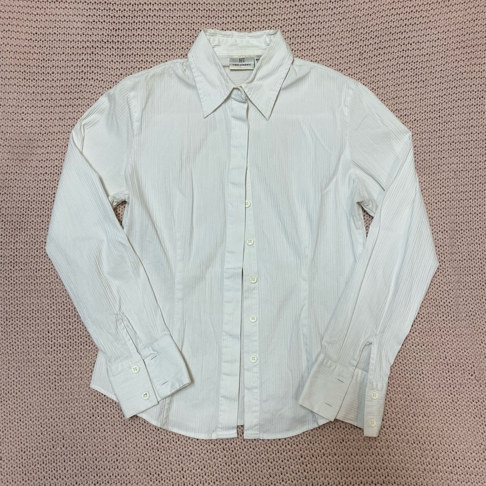 ✰ vintage white collared button up blouse ✰